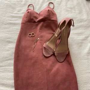 Mauve midi velvet bodycon dress